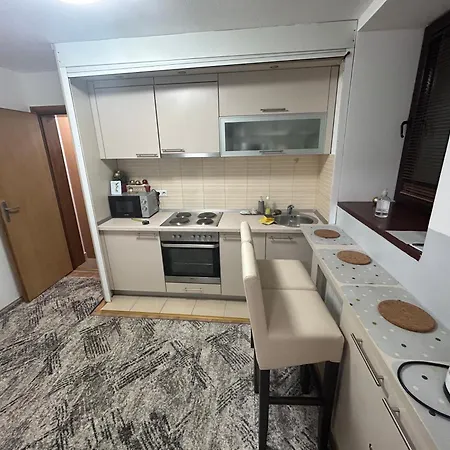 Theatre55 アパート サラエヴォ